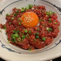 牛刺しと焼肉 仔虎 クリスロード店 - ユッケ丼♫2018/12