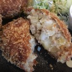 野の花 - コロッケ割りました
