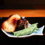 日本料理 幸庵 - 銀鱈味噌漬け焼き、八幡巻、ブルーチーズと梅肉の紫蘇巻き