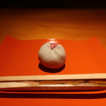 日本料理 幸庵 - 里芋と梅の練り切り