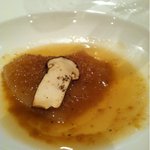 SAKURA - 【2011年10月】熊本県産鼈のダブルコンソメと琥珀に浮かぶフカヒレ 古樽薫るシェリー酒の余韻