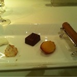 SAKURA - 【2011年10月】食後のお菓子