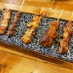 Naniwa Robata Hakka - 焼鳥盛り合わせ