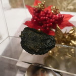 グランド ダイア - 鮑のフリット セモリナ竹炭 カラスミ