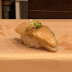 鮨いずみ - サワラの昆布締め