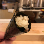 鮨いずみ - ハチミツ入り南高梅と擦りたて鰹節の手巻き