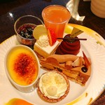 ザ・テラス - カラメルラクテ（茶色いケーキ）が気に入りました。キャラメルとラムレーズン