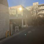 ダンディゾン - おしゃれなお店はこちらの地下。