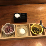 桜庵 - お通しとおしぼり♪