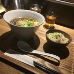 牡蠣・貝料理居酒屋 貝しぐれ - あさりラーメンと貝メシ