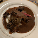 オステルリー・スズキ - べキャス ソースサルミ