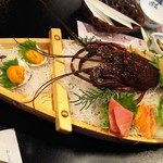 屋形船 品川 船清 - 伊勢海老・鮑・雲丹を含む「舟盛り」