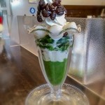 パフェ＆レストラン ハワイ - 抹茶づくしパフェ。