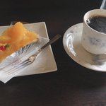 Miyata Ya Kohi Renga Kan Kafe - 