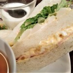 喫茶室ルノアール - [料理] レタス･ポテサラ･卵･ベーコン サンドイッチ アップ♪ｗ ①