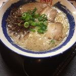 Manshuuyagaichiban - 少しさっぱりめな久留米ラーメンにあってコクしっかり目