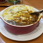 カレー屋 パクパクもりもり - やさい焼きチーズカレーを混ぜてみました。