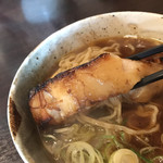 二郎系ラーメン 麺屋 春爛漫 - 超分厚い焼豚