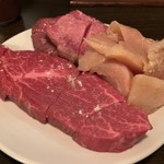Kuro mbo - 牛ヒレ、白肉、タン