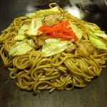 新喜八 - 焼きそば(大盛) ￥５５０＋￥２００