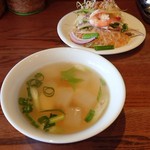 プアンタイ - Cランチ  スープとミニヤムウンセン(海鮮春雨サラダ)