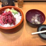 すし処 三國 - 本鮪中落ち丼１０００円