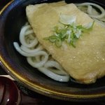 いりこぶ家 - きつねうどん（小・アップ）