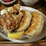 SAPPORO餃子製造所 - から揚げと餃子