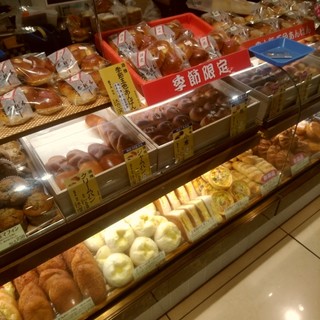 日本橋三越本店内でおすすめの美味しいパンをご紹介 食べログ