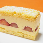 パティスリー イル・プルー・シュル・ラ・セーヌ - フレーズィエ