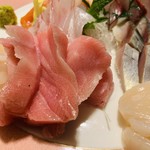 錦江湾 - 中とろ、かなりの質。