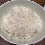 Unir - ご飯は麦が入っていて、健康志向。