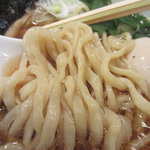 ガハハ鶏味玉そば　麺アップ