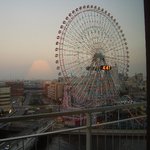 横浜ベイホテル東急 - 夕方の観覧車