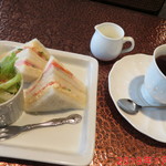 再会 - モーニングCセット　\450