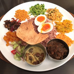 コジコジ - SriLankanプレート（1350円）+ゆでたまご（50円）