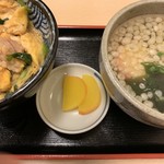 大黒堂 - 親子丼とうどん（わかめ、天かす）（￥720）