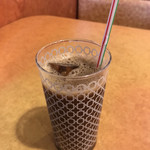 サイゼリヤ - ドリンクバーのアイスコーヒー(ガムシロップ＋フレッシュ)
