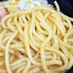 ゴル麺。 - 麺はプリっとした食感。