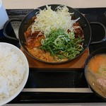 かつや - 鶏つくね味噌カツ鍋定食