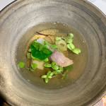 ラ・ヴァガボンド - 睡蓮が浮かぶ