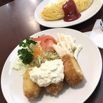 キッチンタカキ - カニクリームコロッケ６５０円