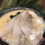 横浜家系ラーメン 喜多見家 - 喜多見家スペシャル 950円  濃厚クリーミィーで美味しい❗️