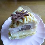 ケーキハウス ナルミ - 2011.10.23 和栗のもんぶらん （栗いっぱいです）