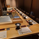 h Sushi Fukuju - カウンター