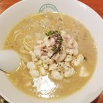 麺屋 六感堂 - 白い恋人たち (鯛白湯・白子のせ)