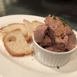 洋食&樽生ワイン しもじま亭 - フォアグラとコンビーフのパテ