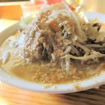 にかいや - ＜参考＞ラーメン＋ヤクミヤサイにんにくアブラカラメ