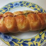 ベーカーバイツェン - 料理写真:ソーセージロールケチャップ１３０円。