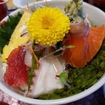 志のや - ◆『てんでんこ丼』「キラキラ春つげ丼」のミニ